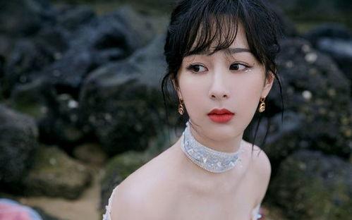 杨紫家世爆料视频大全,视频大全揭示明星背后的家族故事  第3张